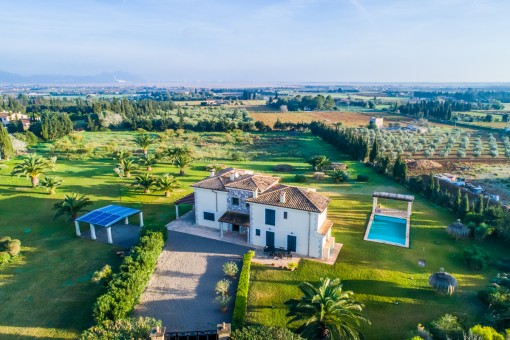 Komfortable und komplett durchrenovierte Finca in Muro mit schönen Weitblick und Ferienvermietlizenz exklusiv bei Porta Mallorquina