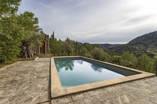 Pool mit Ausblick