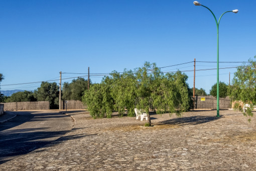 Die Urbanisation befindet sich in Flughafennähe