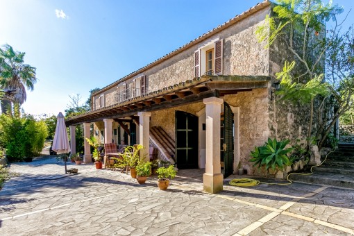 Mediterrane Finca mit viel Charme und atemberaubenden Blick