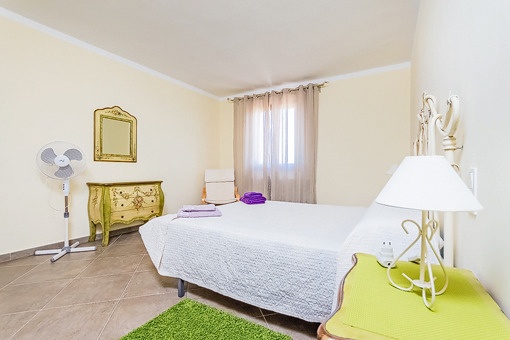 Großzügiges Hauptschlafzimmer