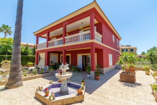 Großzügige Villa mit Pool in Badia Azul