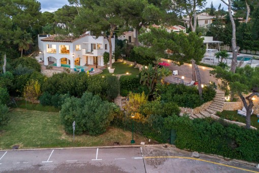 Fabelhafte Villa in erster Meereslinie mit herrlichem Blick auf den Yachthafen und Ferienvermietlizenz von Santa Ponsa
