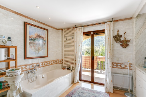 Hauptschlafzimmer mit Verandazugang