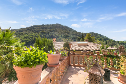 Bezaubernde Terrasse mit Bergblick