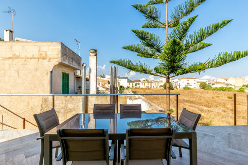 Terrasse mit Blick auf die Umgebung