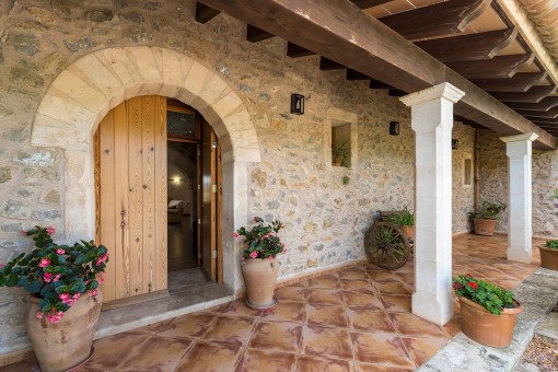 Natur pur - Wunderschöne Finca in einzigartiger Lage oben auf dem Hügel