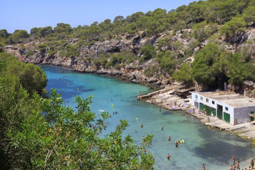 Die schöne Bucht von Cala Pi liegt in der Nähe