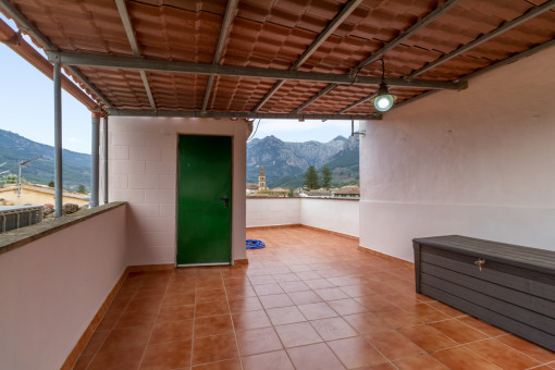 Zentral gelegenes Dorfhaus mit großer Dachterrasse in Sóller