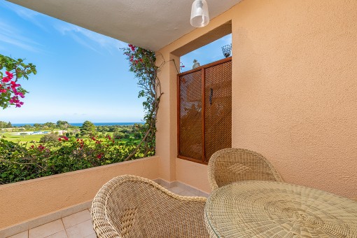 Stilvolles Apartment mit Gemeinschaftspool und schön angelegten Gärten