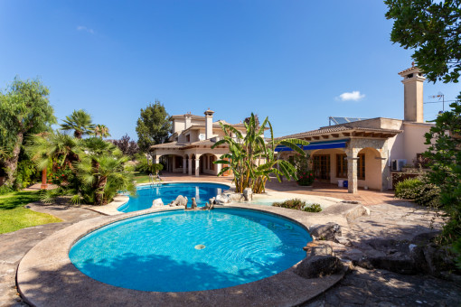 Finca im klassisch-modernen Stil mit viel Ruhe, Geräumigkeit und Komfort in Sant Llorenç