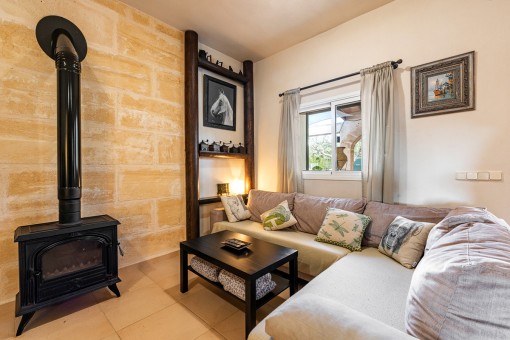 Geräumiges Landhaus mit Pool und Ferienmietlizenz in der Nähe von