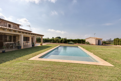 Großer, privater Pool
