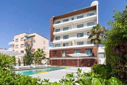 Moderne 3-SZ Wohnung in Cala Major mit Parkplatz und Gemeinschaftspool