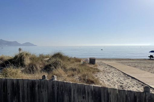 Möblierte Erdgeschosswohnung mit Garten in Strandnähe und ruhiger Wohnlage an der Playa de Muro