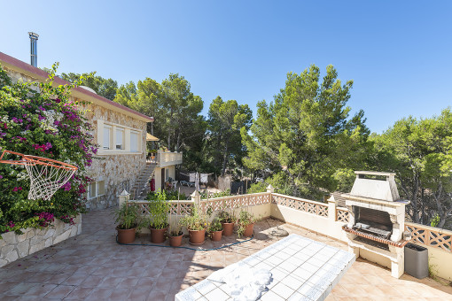 Terrasse und Grillbereich