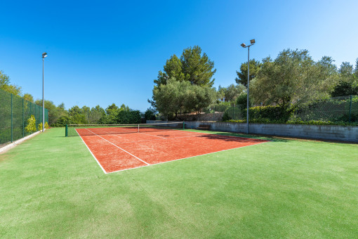 Privater Tennisplatz