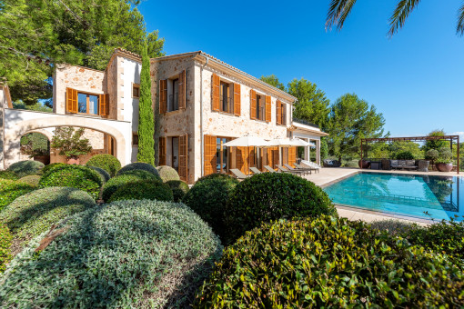 Einzigartiges, hochwertiges Fincaanwesen in Porreres mit Ferienvermietungslizenz und Rundum-Blick über Mallorca