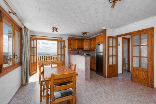Separates Apartment im Obergeschoss