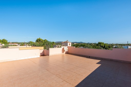 Dachterrasse mit viel Platz