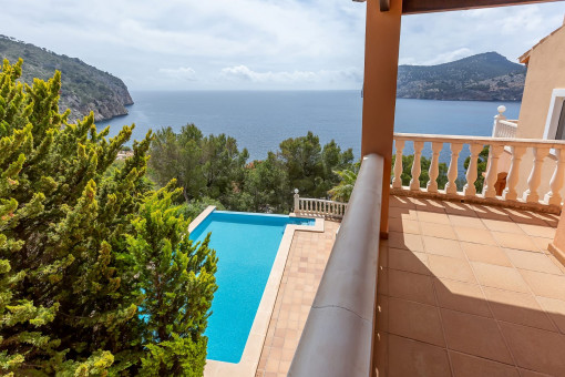 Terrasse mit Blick zum Meer