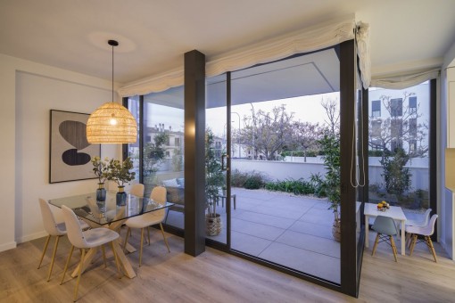 Essbereich mit Terrasse
