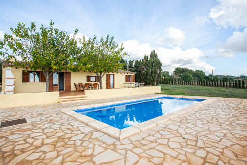 Mediterrane Finca mit schönem Weitblick bis aufs Meer und Ferienvermietlizenz in Portocristo