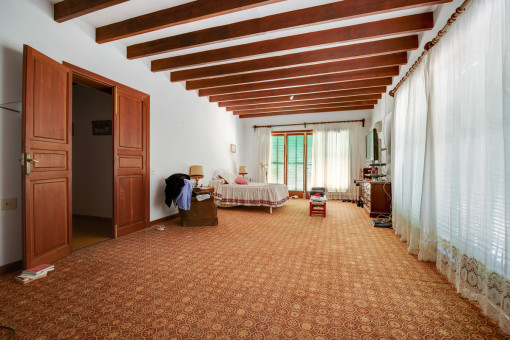 Großes Schlafzimmer