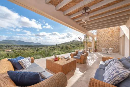 Überdachter Chill-Out Bereich der Finca