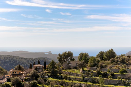 Bezauberndes Haus mit Charakter und spektakulärem Ausblick zu den Bergen und über das Meer in Galilea