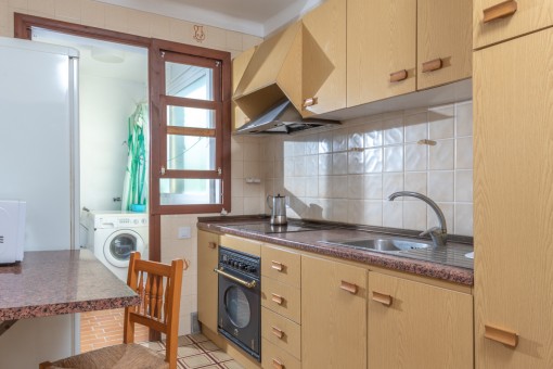 Wohnung im ersten Stockwerk mit 3 Schlafzimmern und nur 200 m vom