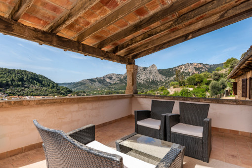 Balkon mit Blick auf die Berge
