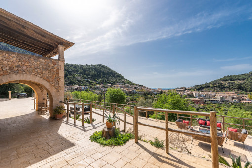 Terrasse mit Blick über Bunyola