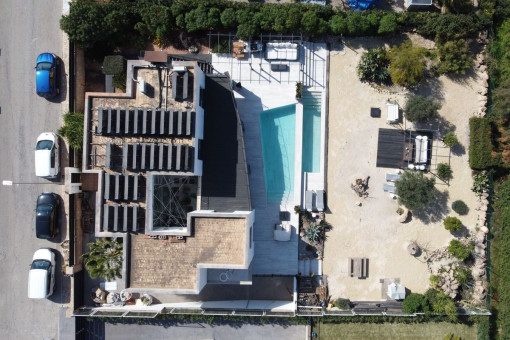 Die Villa aus der Vogelperspektive