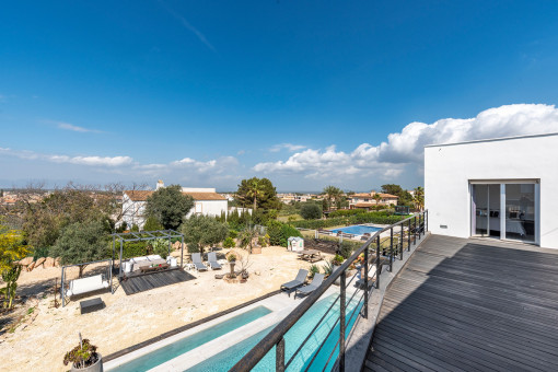 Blick von der oberen Terrasse
