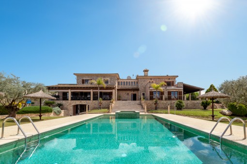 Elegante Finca mit fantastischem Panoramablick bei Ariany