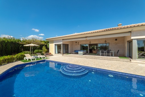 Fabelhaftes Haus im minimalistischen Stil mit Pool, Garten und Südausrichtung in Sa Cabaneta