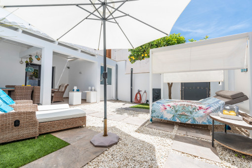 Großer Patio und Garten
