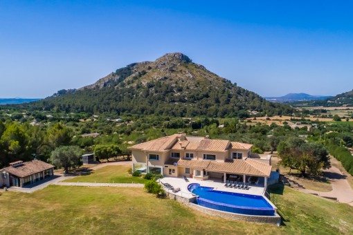 Große, luxuriöse Finca in Sa Fe, Alcudia