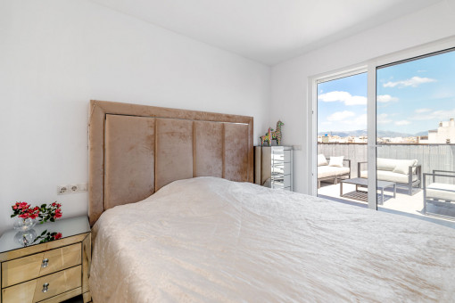 Schlafzimmer mit Terrassenzugang