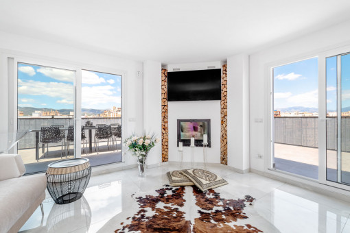 Fantastisches, helles Penthouse mit großer Terrasse und Meerblick in Palma