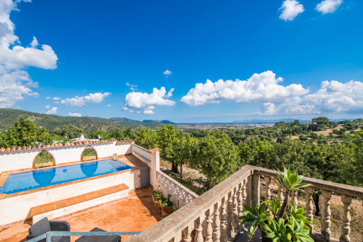 Gemütliches Chalet plus separatem Grundstück und einmaligem Panoramablick über die Bucht von Alcúdia