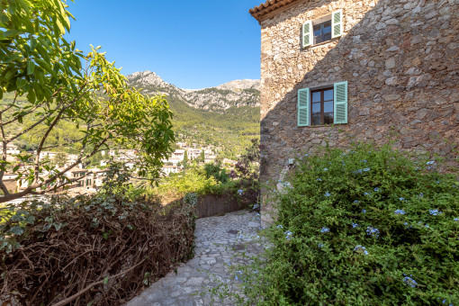 Traditionelles mallorquinisches Haus im Herzen von Deià