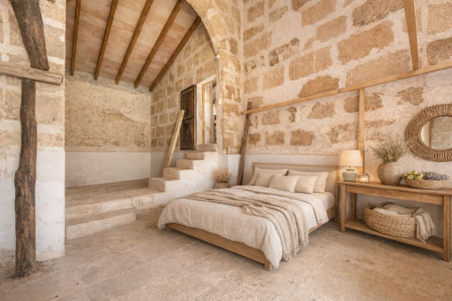 Render: Suite mit Wohnbereich, Office und Badezimmer