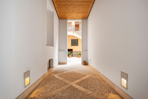 Eleganter Eingang zum Patio