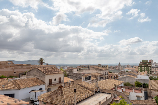 Palastähnliche Villa mit Spa und Ausblick bei Inca