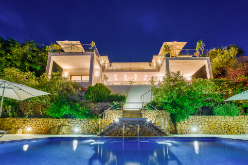 Majestätische Villa mit Pool und herrlichem Meerblick in Puerto Pollensa