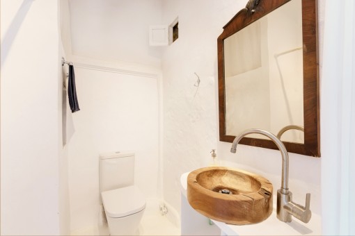 Kleines en Suite Badezimmer