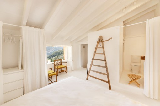 Geschmackvoll renoviertes Schlafzimmer