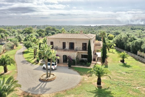 Großartige Familienfinca mit traumhaften Weitblick bis hin zum Meer in fußläufiger Entfernung zu Santanyi